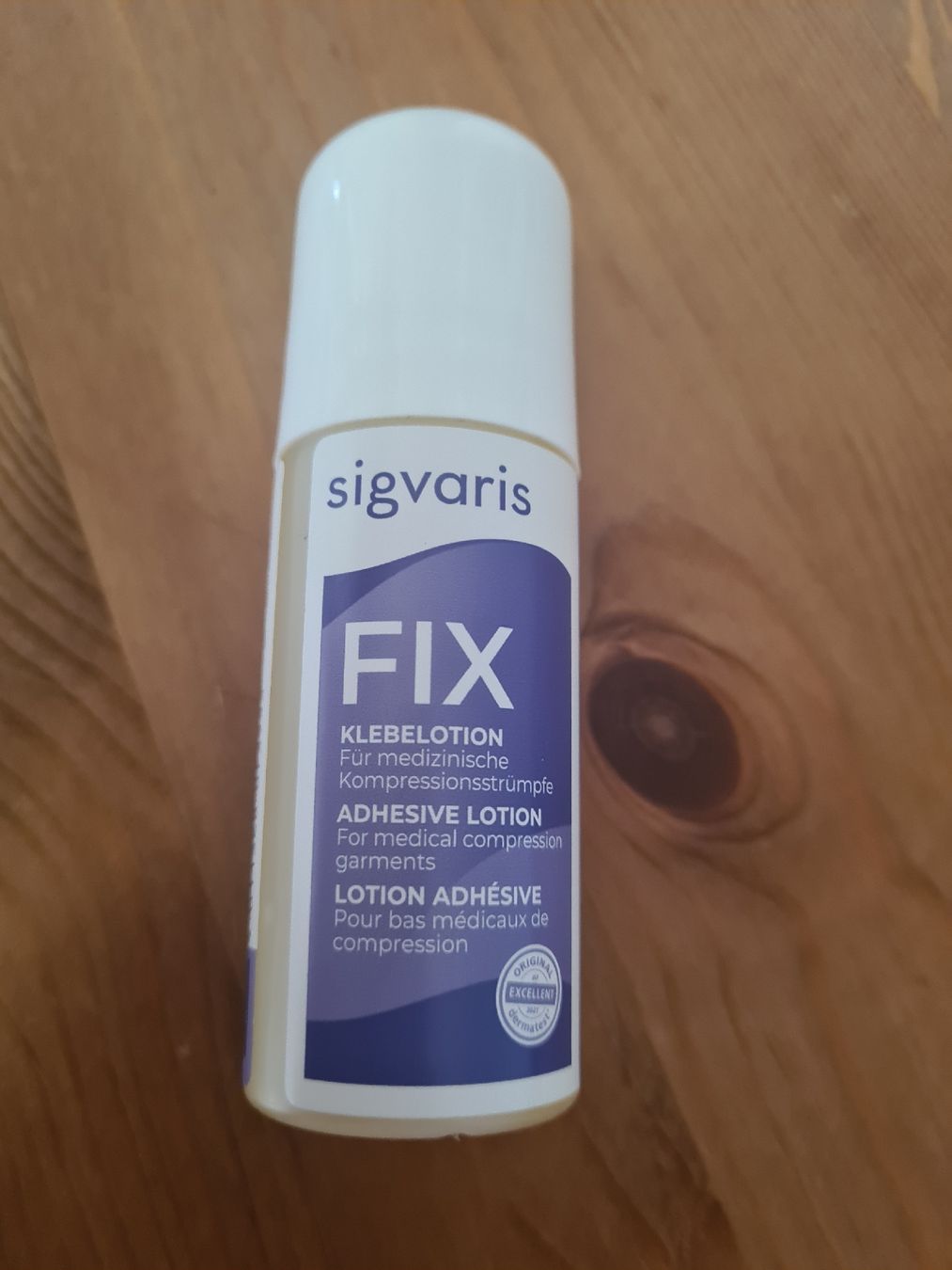 Pflegeprodukte: Sigvaris Waschmittel & Fix Klebelotion – Gebraucht aus Kriens von Mirii91 1
