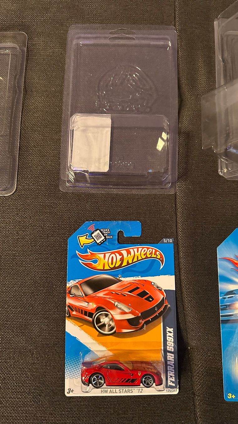 Hot Wheels Modellini d'auto: 4x Hot Wheels Ferrari OVP + Protector – Nuovo (secondo la descrizione) da Basel venduto da Brani91 3