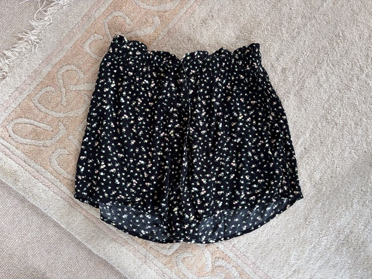 Pantaloni: Kurze Stoffhosen – Usato da Eggersriet venduto da car_w5cl