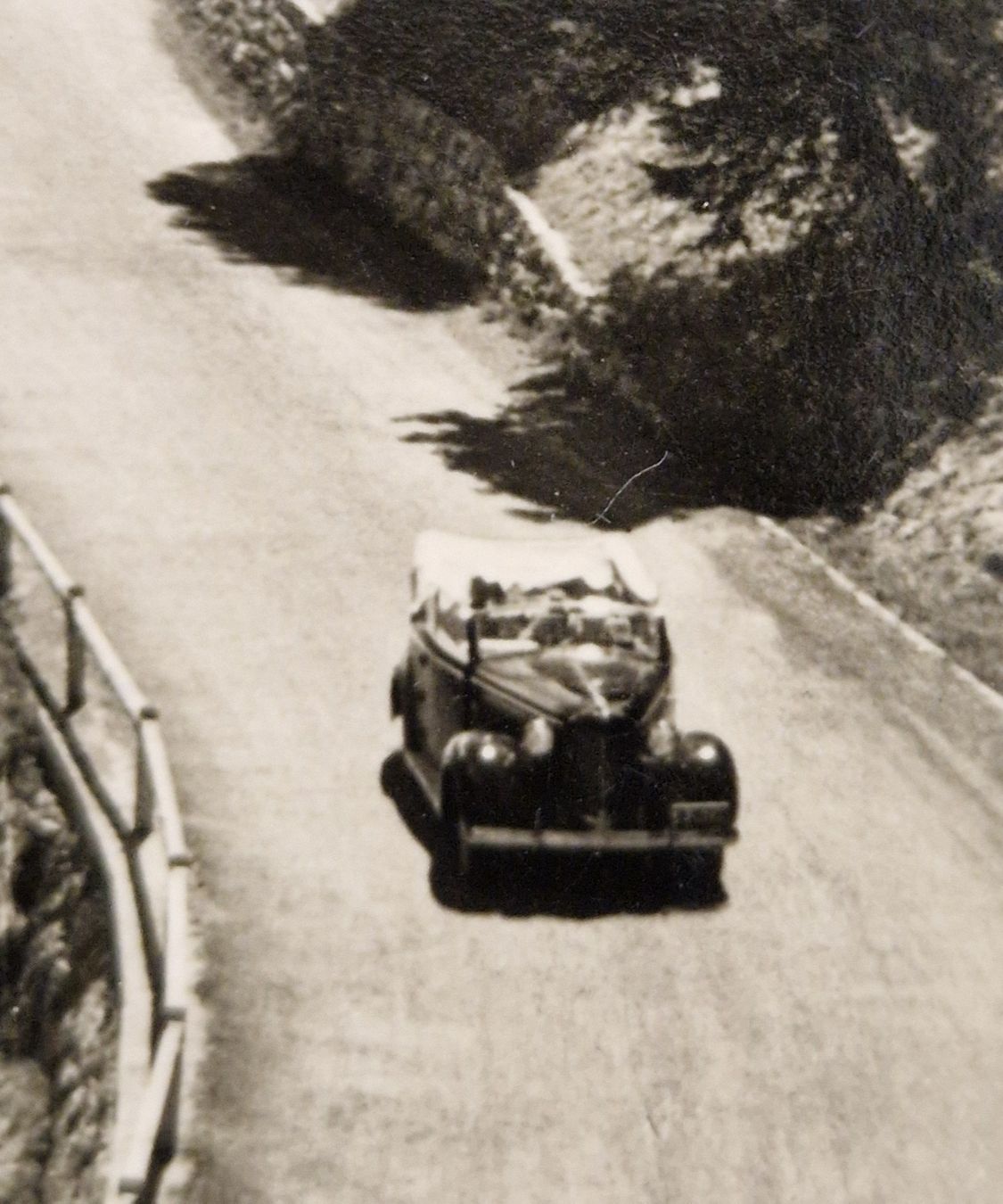 Cartes postales: Julier-Strasse bei Bivio, Oldtimer 1949 – D'occasion à Ebikon par Donar50 1