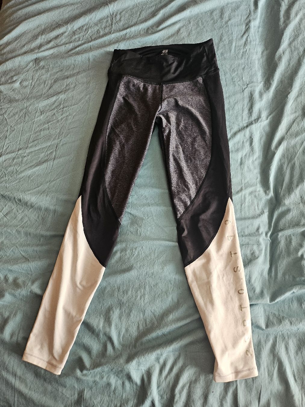H&M Pantaloni: Pantalon de sport H&M, taille S – Usato da La Joux FR venduto da car_ck96