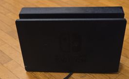 Nintendo Switch1 Dock and Controllers