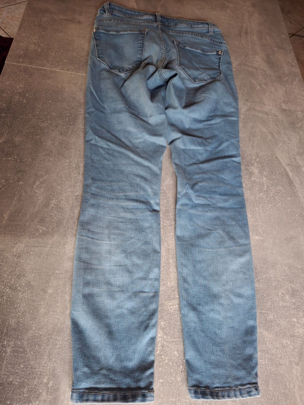 C&A Jeans: Pantalon jeans taille 34 marque C&A 65% coton – Gebraucht aus Villiers von san_jn5w 6