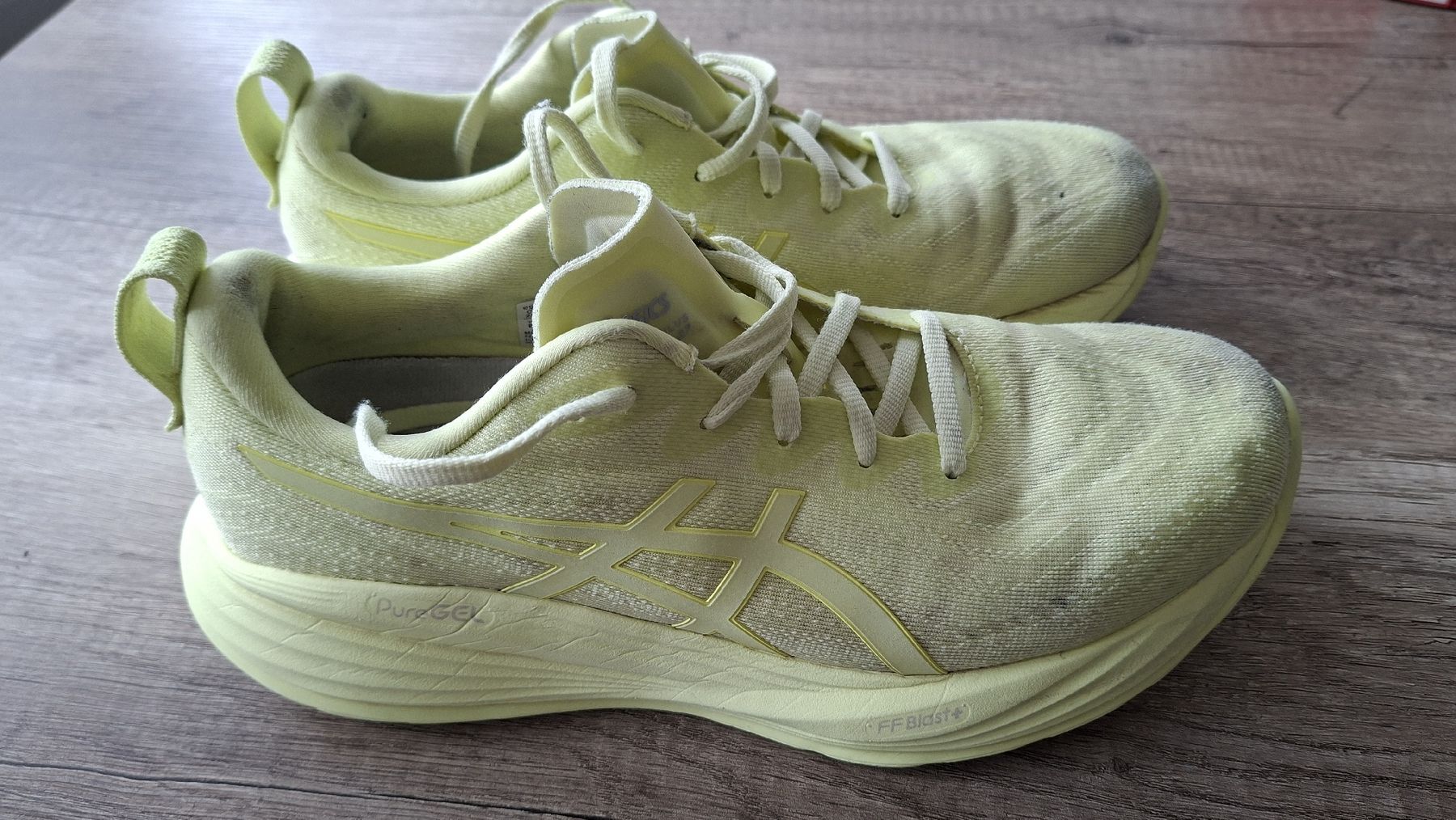 Asics Scarpe da uomo: Asics Gel Cumulus 27 taille 42.5 – Usato da Nidau venduto da see_xl2y