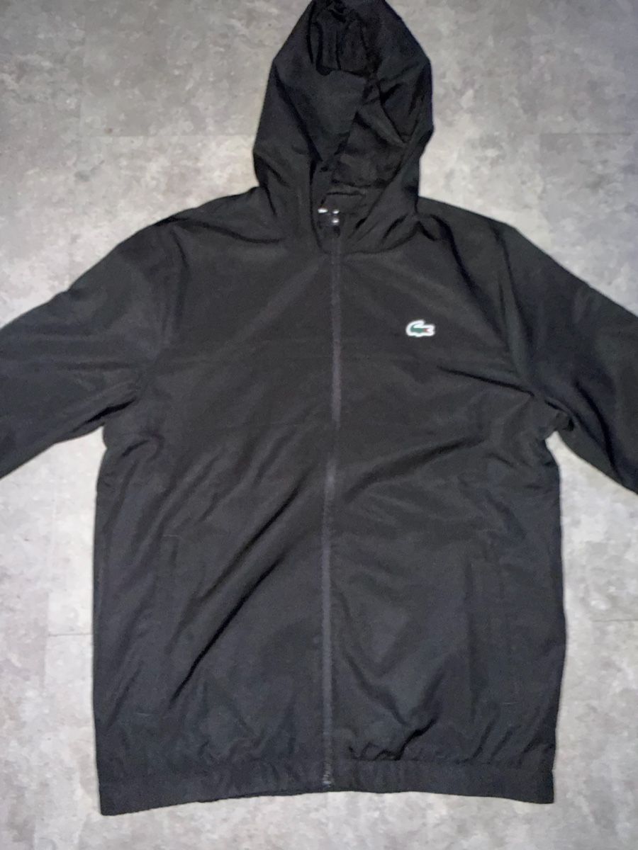 Lacoste Vestes: Veste Lacoste taille M – D'occasion à Yverdon-les-Bains par dav_hkw8