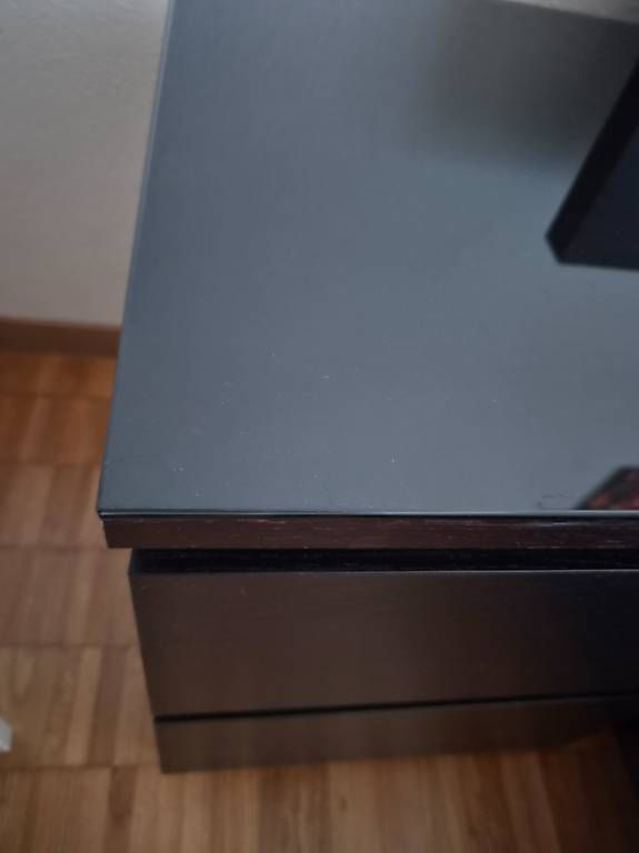 Comodini: IKEA MALM Nachttische 2er Set + Glasplatten – Usato da Wettingen venduto da mil_hrs8 2