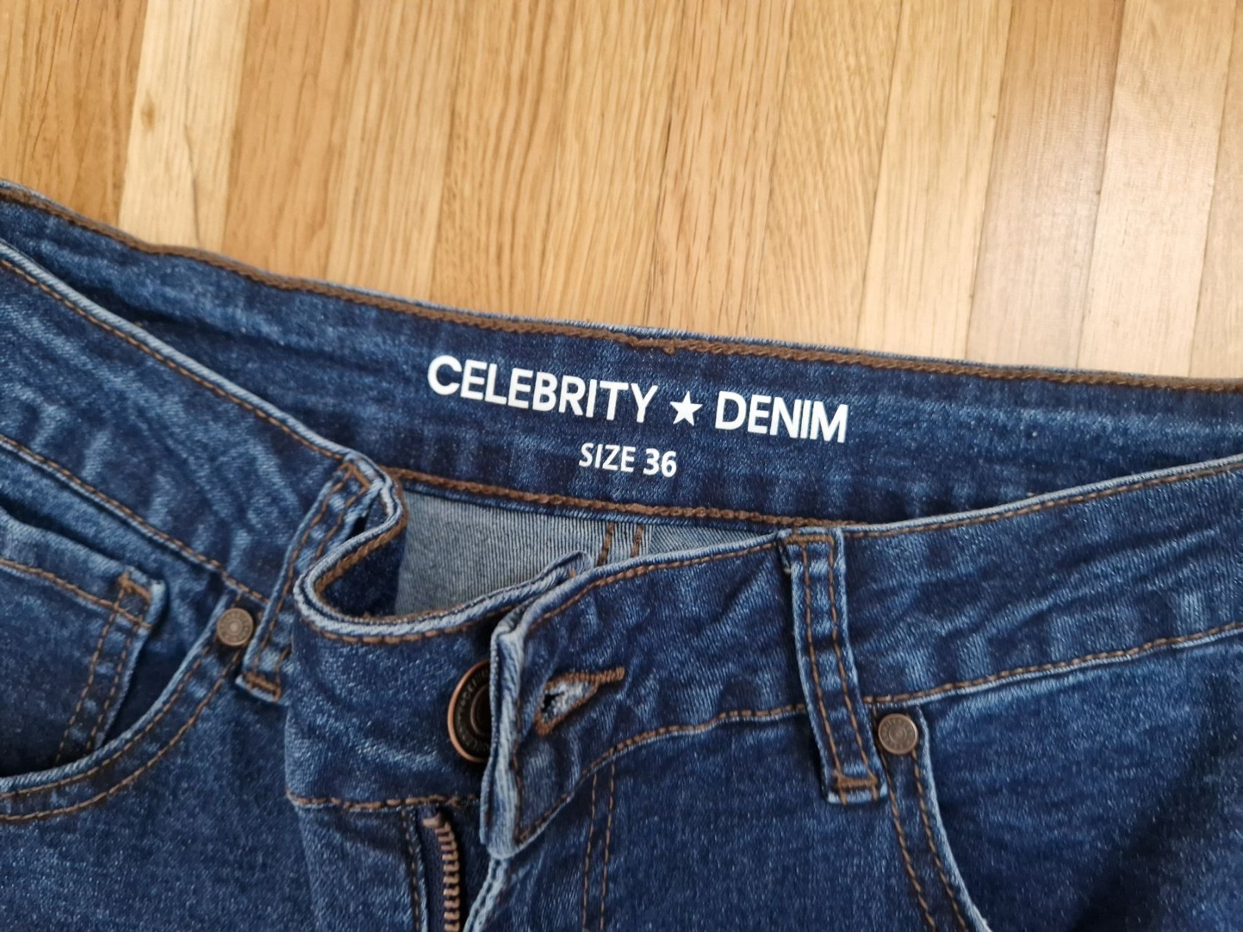 Jeans: Jeans donna NUOVO – Nuovo (secondo la descrizione) da Agno venduto da siuxy 1