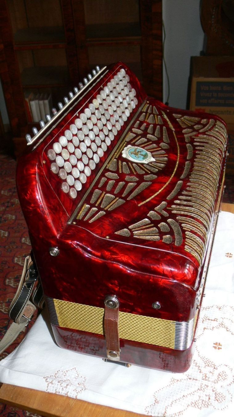 Record Strumenti musicali: RECORD HANDORGEL CHROMATISCH – Usato da Pfäffikon ZH venduto da Einarrolf 4