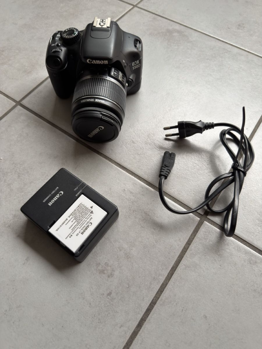 Canon Fotocamera: Canon EOS 550D – Usato da Schlieren venduto da Kamacho 5