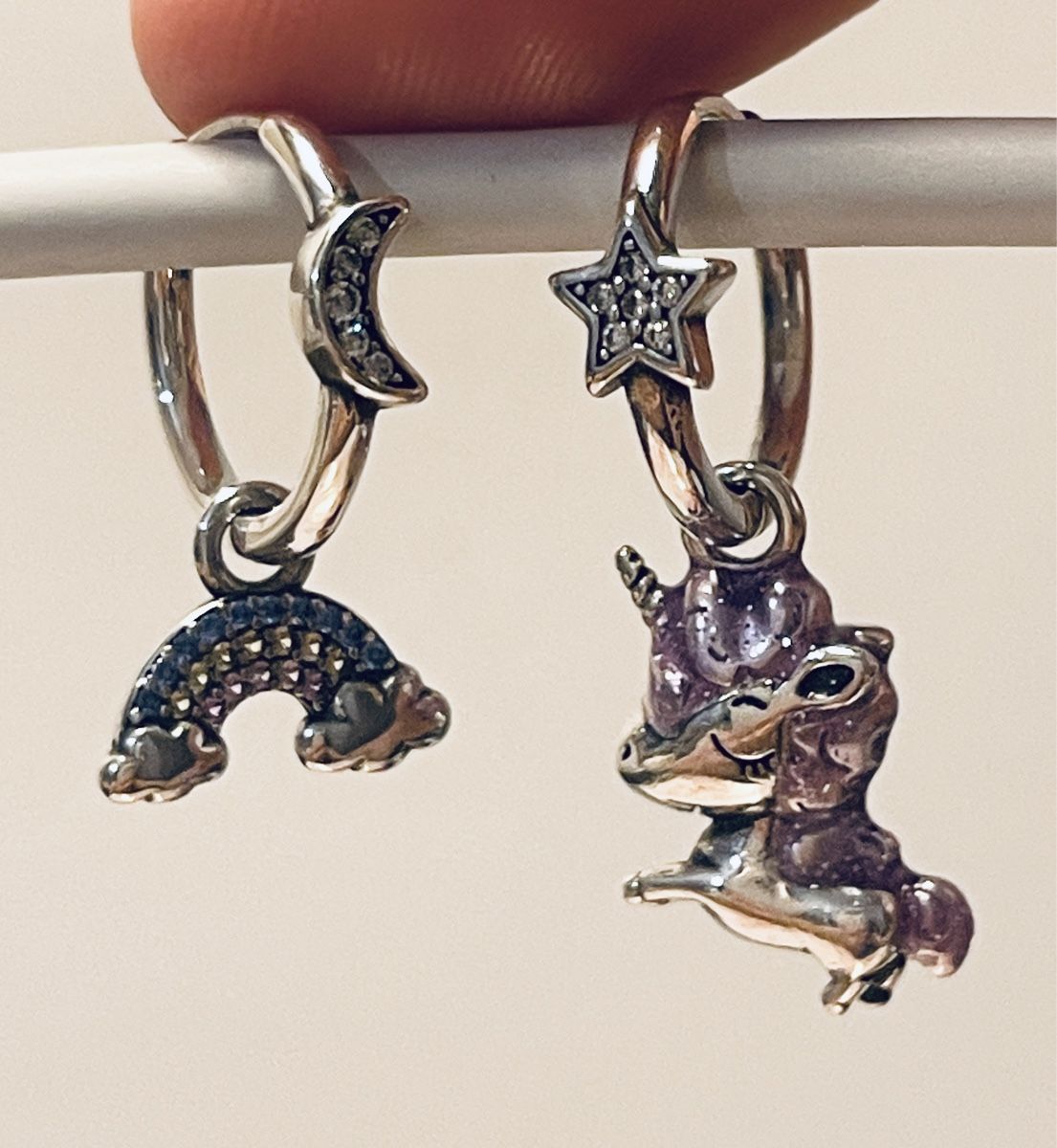 Orecchini pendenti & Orecchini a lobo: Unicorn Silver Earrings – Nuovo (secondo la descrizione) da Nyon venduto da My_wardrobe 2