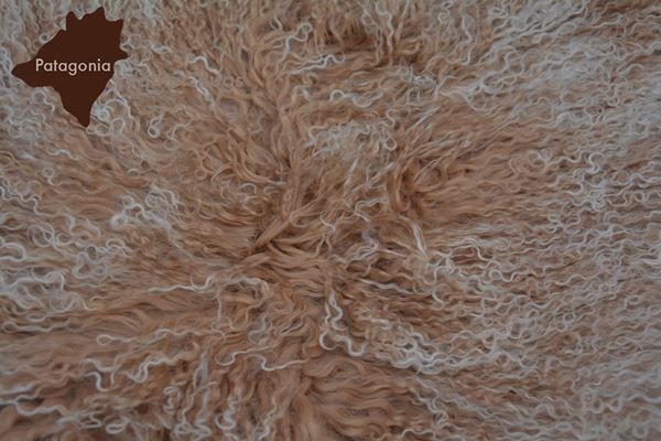 Tappeti: Tibetisches Schaffell Haarlänge Locken – Nuovo e nell'imballaggio originale da Arbedo venduto da patagonialeatherrugs 2