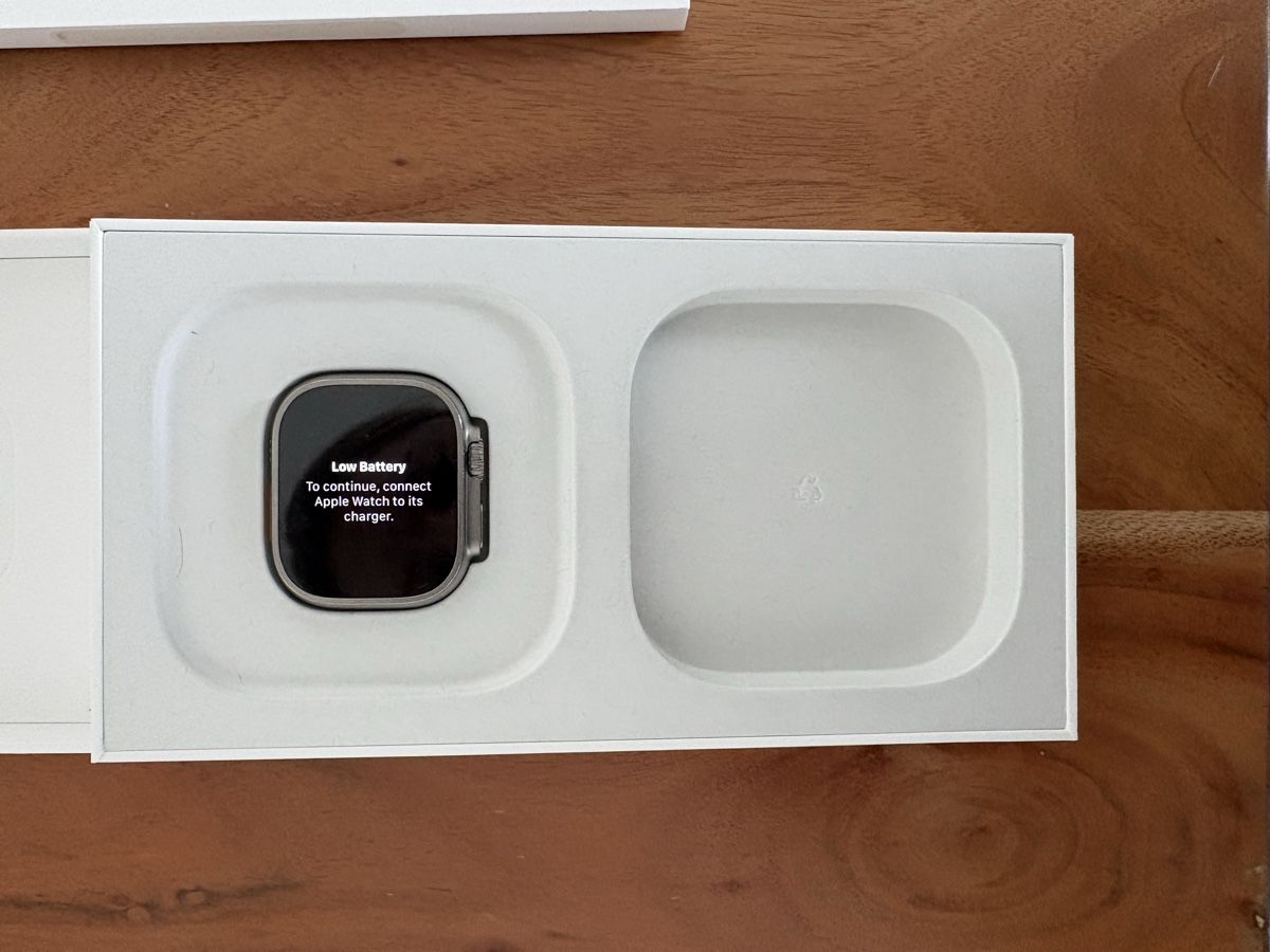 Apple Smartwatch: Apple Watch Ultra 49mm Titanum – Neu (gemäss Beschreibung) aus Meilen von mogli_luna 1