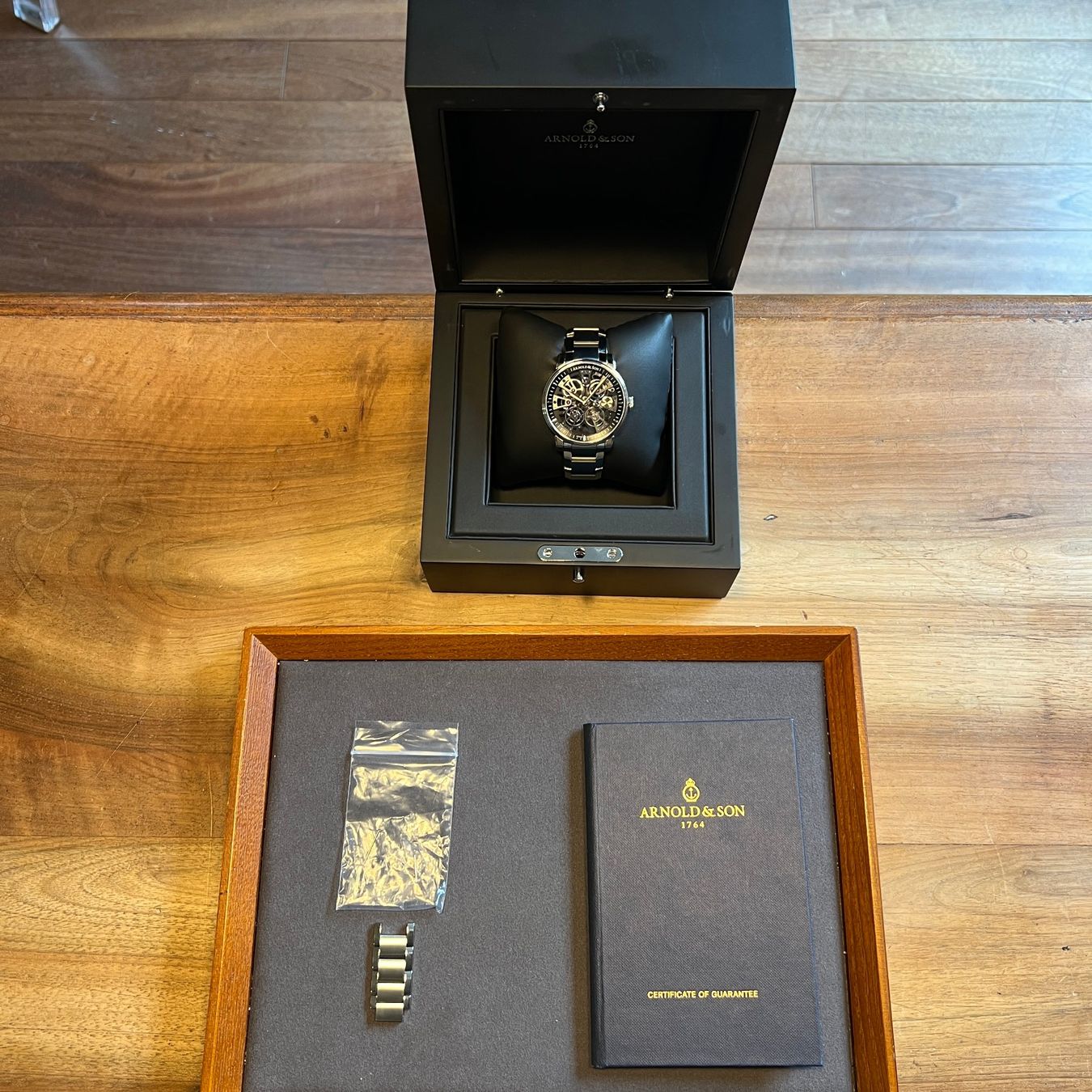 Uhren: FLASH SALE Arnold & Son Nebula 40 Steel Full Set 1.NEAS.B04B – Gebraucht aus Carouge GE von Watchaser 9