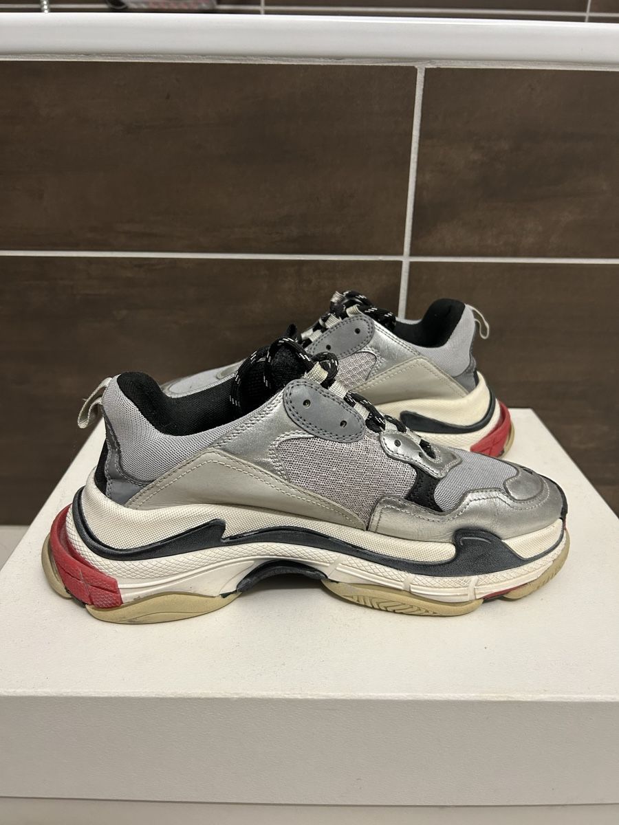 Balenciaga Herrenschuhe: Balenciaga Triple S – Gebraucht aus Minusio von Leandroz 2