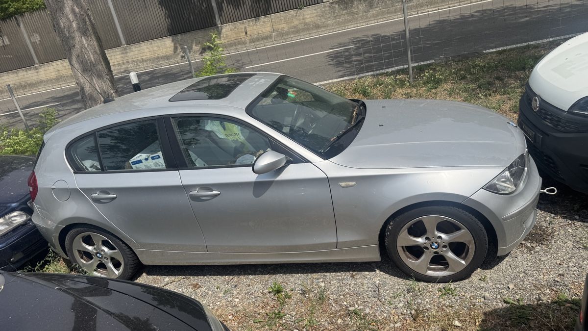 BMW Automobili: BMW 118d  – Usato da Bad Zurzach venduto da Nur.K 1