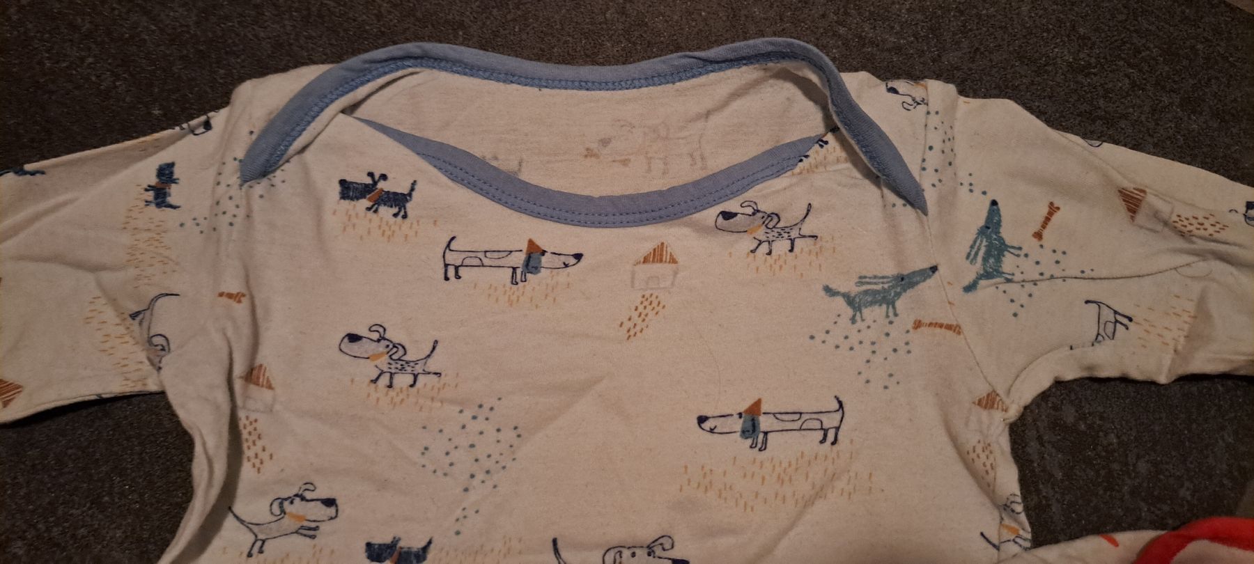 Lotti & Set di vestiti: 3 Baby Bodys Gr. 86 – Usato da Niedergampel venduto da Picas2ndHand 1