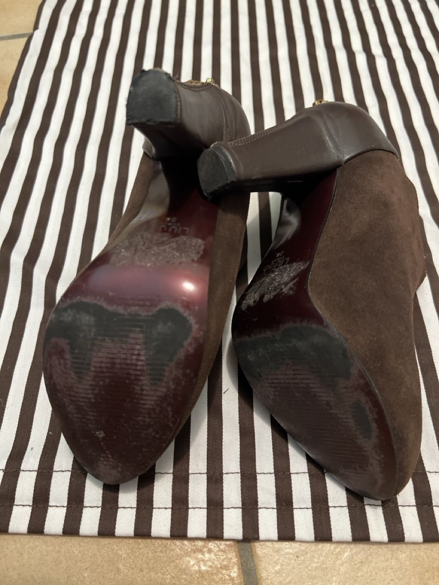 Liu Jo Damenschuhe: Bottines Liu Jo daim marron taille 38 – Gebraucht aus Arvillard (Salins) von mental0mystique 1