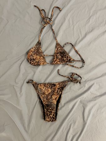 Bikini Bershka Leo-Muster Grösse S/M