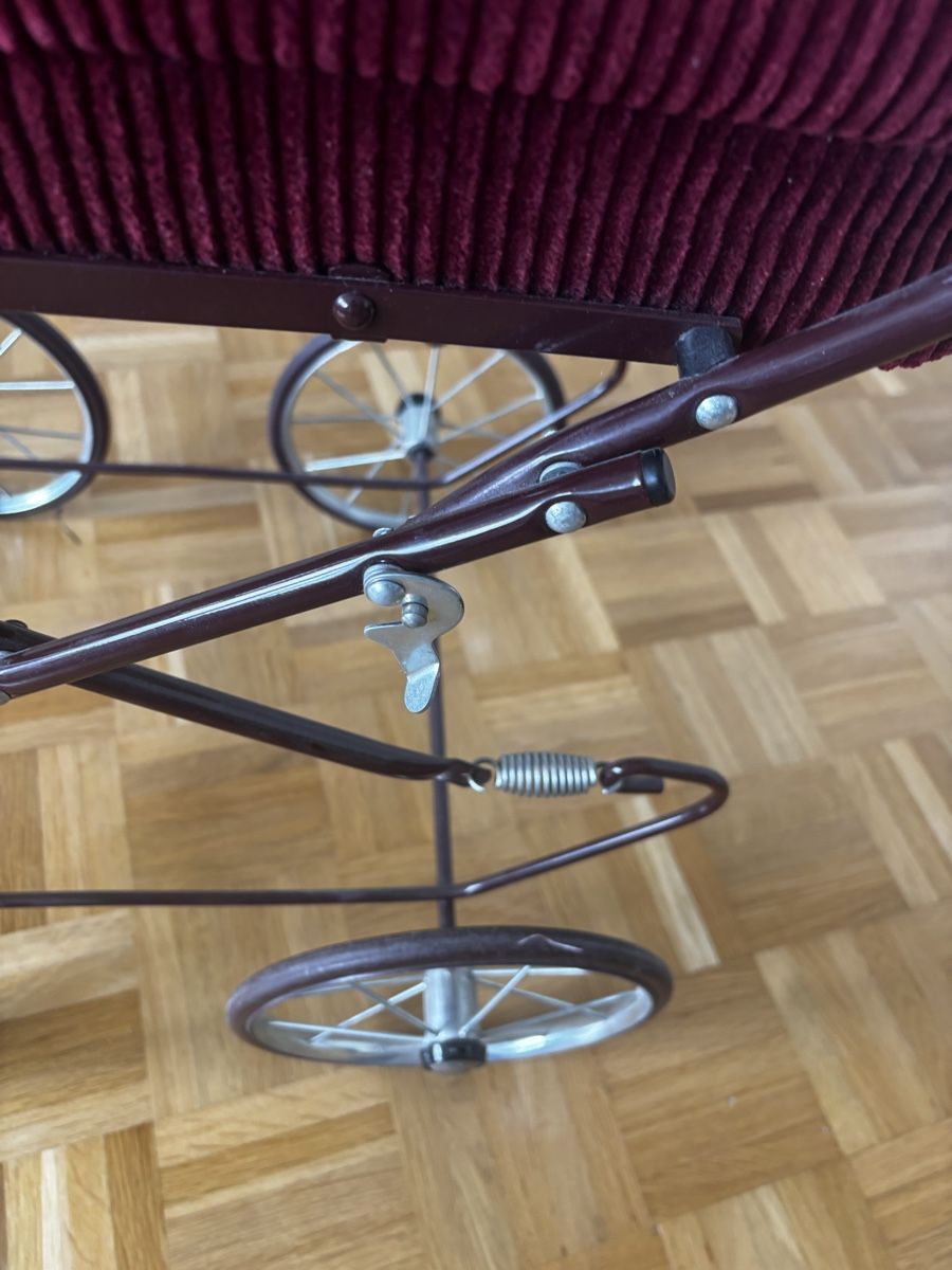 Carrozzine per bambole: Antiker Puppenwagen – Usato da Zürich venduto da CallMeAppetite 5