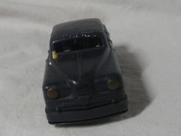 BLECH/PLASTIK   ALTES POLIZEI AUTO    11 CM LANG  GUT