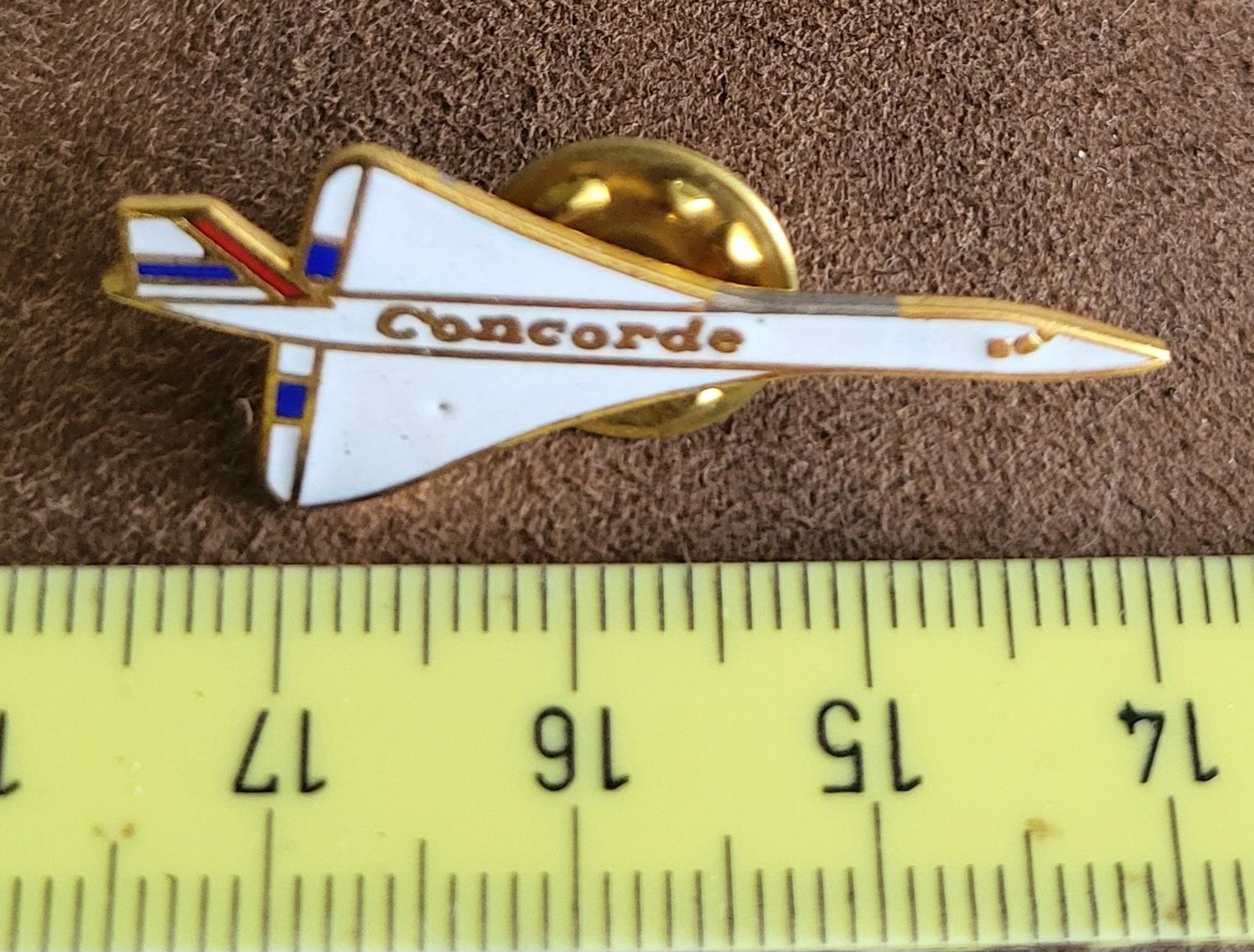 Placchette & Badge: Pin's Concorde – Usato da Montet (Glâne) venduto da KOADA 4