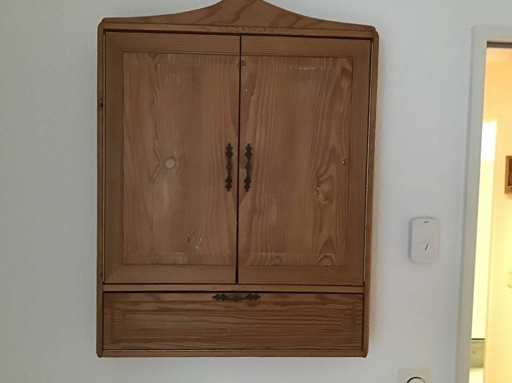 Tavoli: Tischlein mit Dartschrank – Usato da Etziken venduto da Friebe52 2