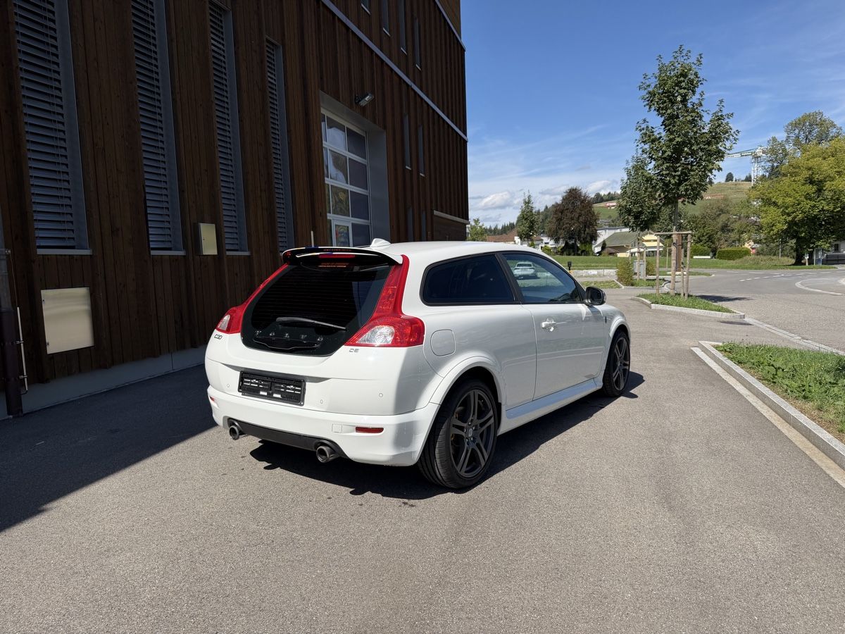 Volvo Autos: Volvo C30 D5 R – Gebraucht aus Sattel von lelehuerli7 2
