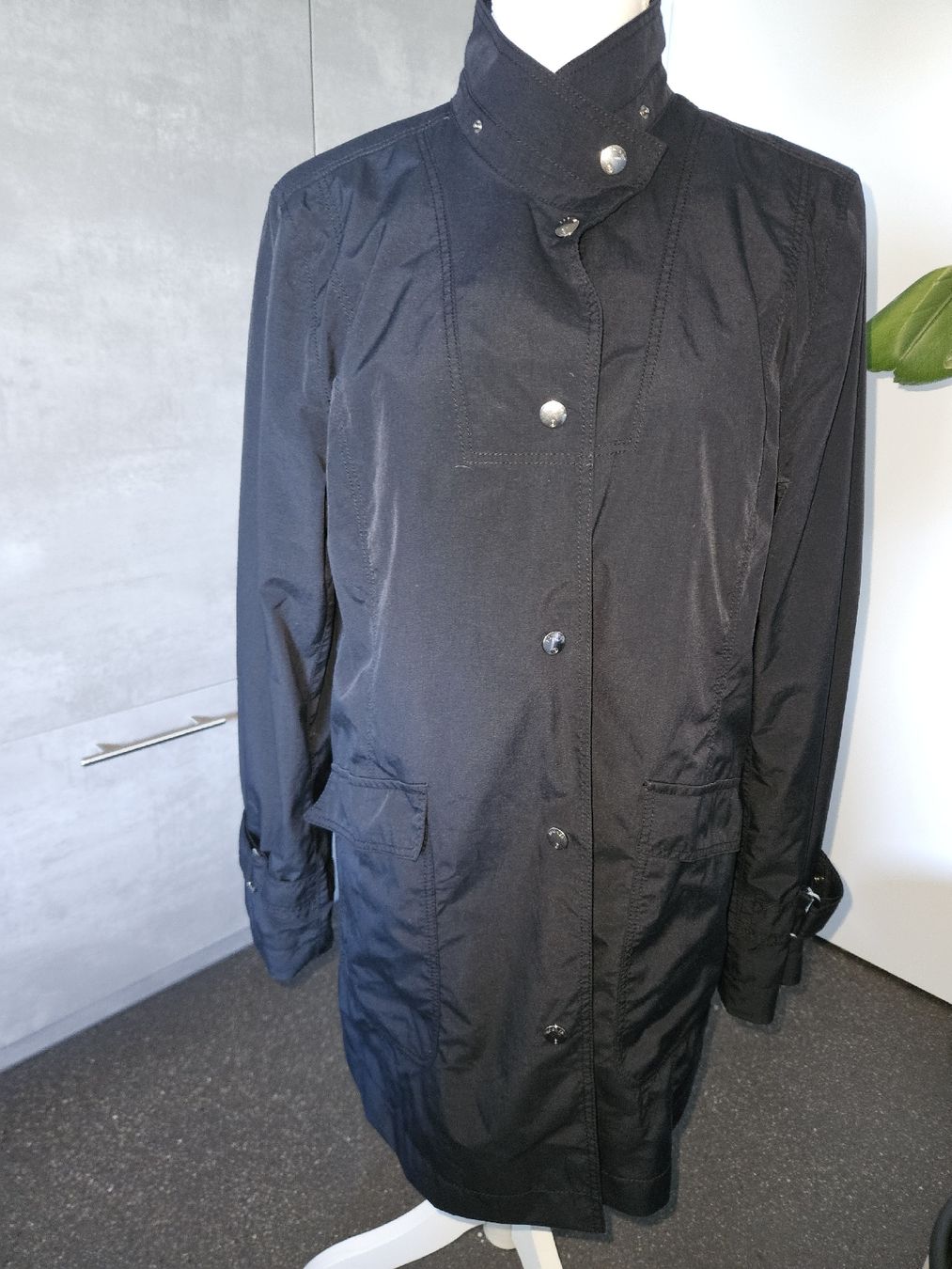 Bogner Vestes: BOGNER Jacke schwarz Grösse L  – D'occasion à Anwil par tamoos