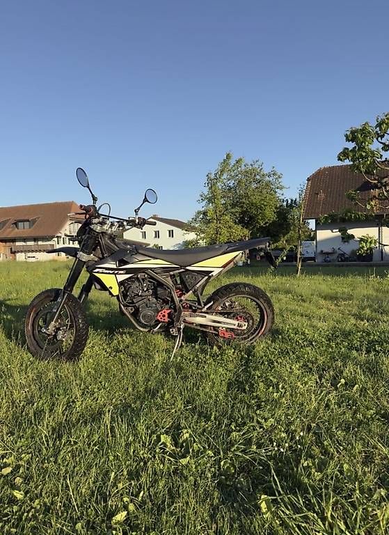 Strada: Fantic Xmf 125 – Usato da Schwarzhäusern venduto da nik_xf9j 1