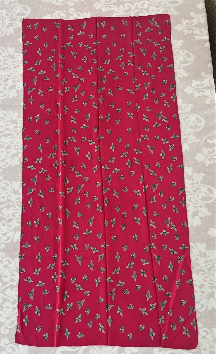 Fabric Frontline Foulard & Sciarpe: Seidenfoulard / Fabric Frontline  – Usato da Wetzikon ZH venduto da seli03 5