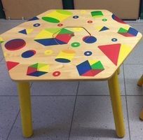 KINDER SPIELTISCH VON PLANTOYS AUS MASSIVHOLZ