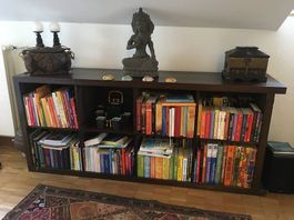 Bücherregal aus Holz