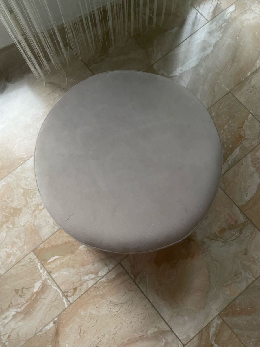 Hocker: Trendiger Pouf Sitzhocker mit Fransen grau – Gebraucht aus Dietikon von Nieselchen 6