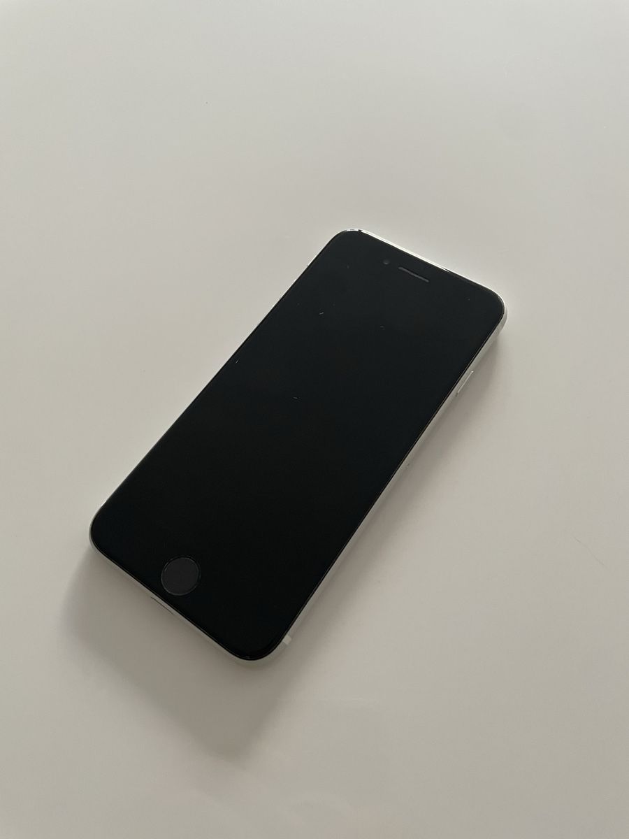 Apple Handys / Smartphones: iPhone SE 64GB – Gebraucht aus Emmenbrücke von nil_mtg6 1