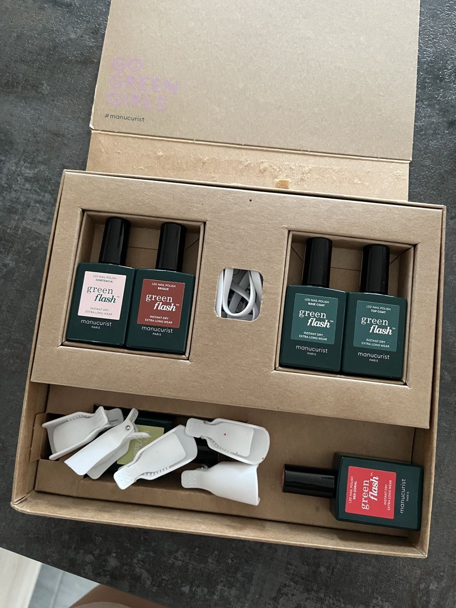 Kit manucure Manucurist Green Flash lampe et vernis (Gebraucht) in ...