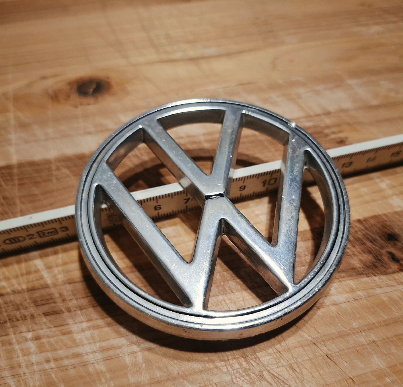 VW Alle Autoersatzteile: VW Käfer Emblem – Gebraucht aus Triesen von BLACKSHEEP75