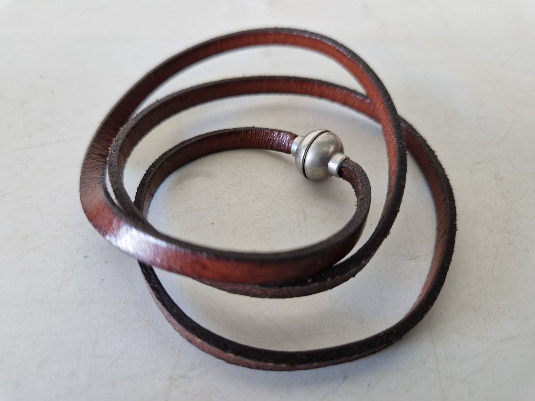Armbänder & -reifen: 2 Armbänder mit Magnetverschluss – Gebraucht aus Muhen von Restwert_Muhen 1