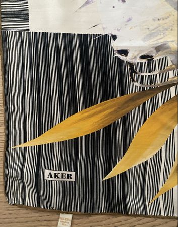 AKER Seidentuch / Foulard – Edles Design in Braun/Ocker