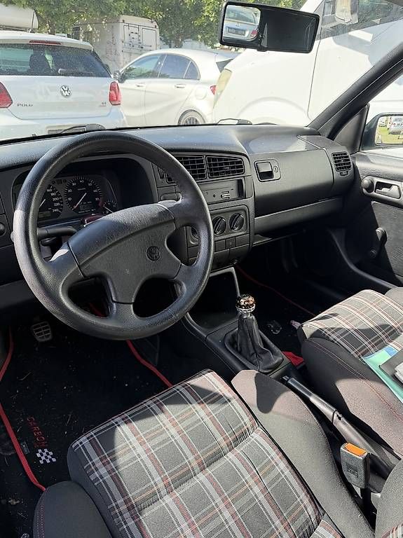 Autos: VW  Golf  Cabrio  – D'occasion à Giubiasco par aut_zxs6 4