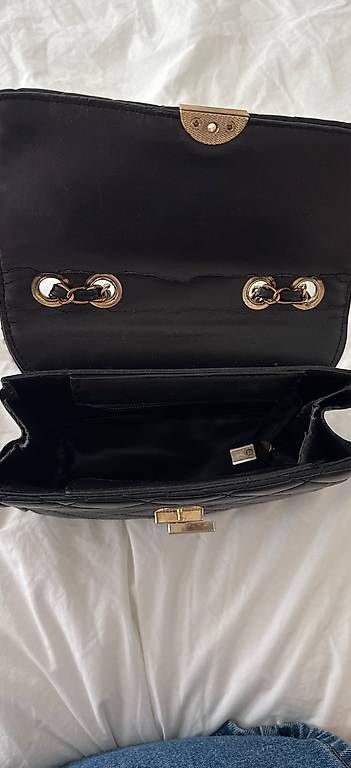 Borse da donna: Crossbody Bag – Difettoso da Basel venduto da you_5sm7 2