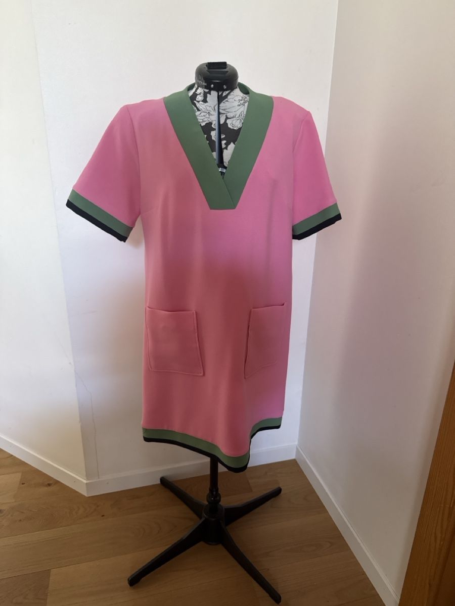 Kleider: Robe Tara Jarmon – Neu (gemäss Beschreibung) aus Corcelles NE von str_d96m