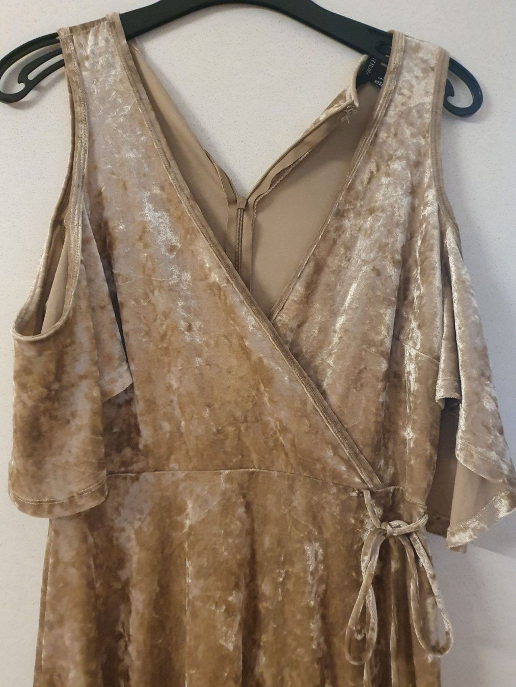Vestiti: Robe beige douce effet velours taille M – Nuovo (secondo la descrizione) da Versoix venduto da aline_b