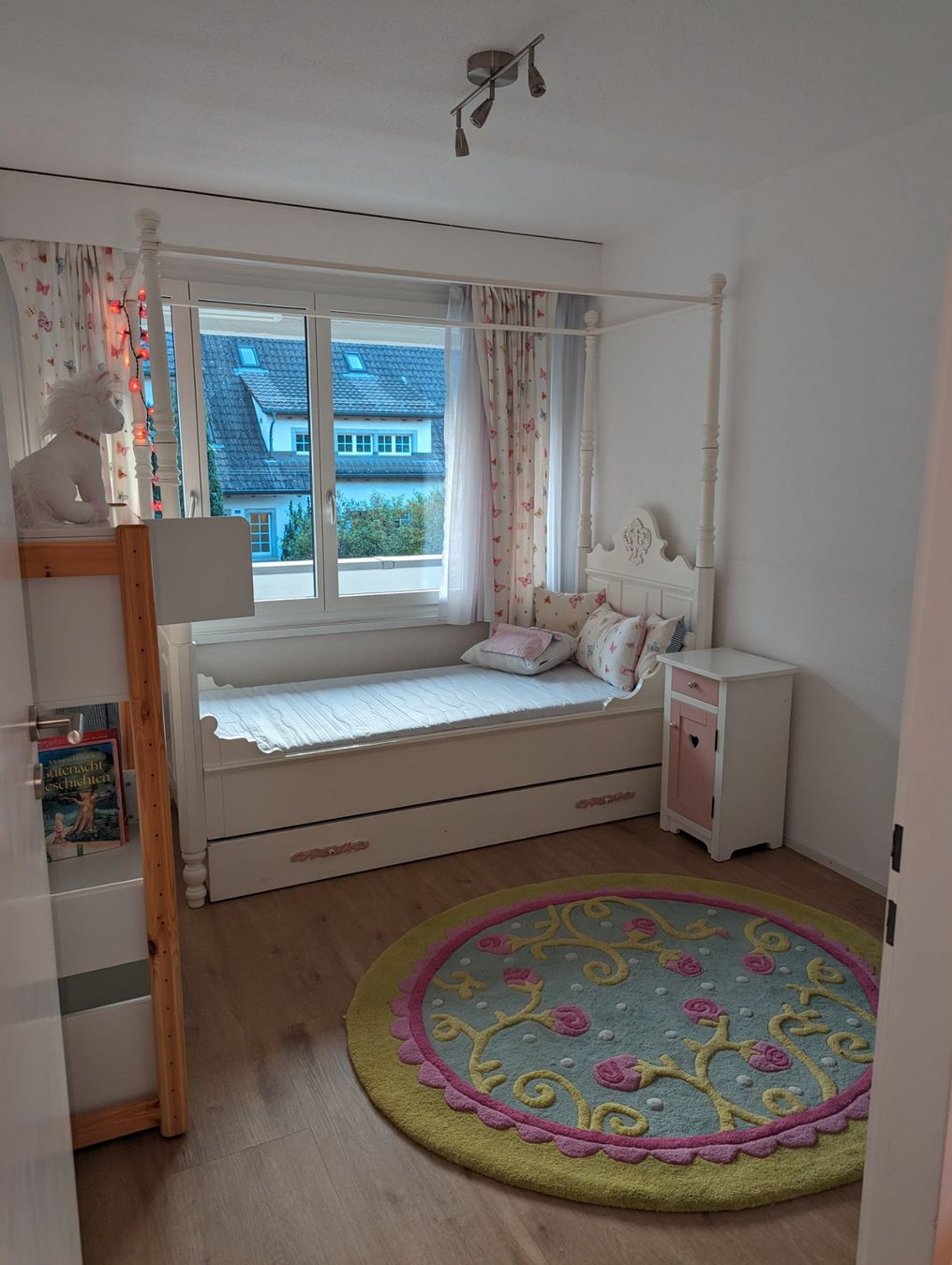 Letti: Himmelbett Mädchen von Opsetims – Usato da Horgen venduto da marcelc1