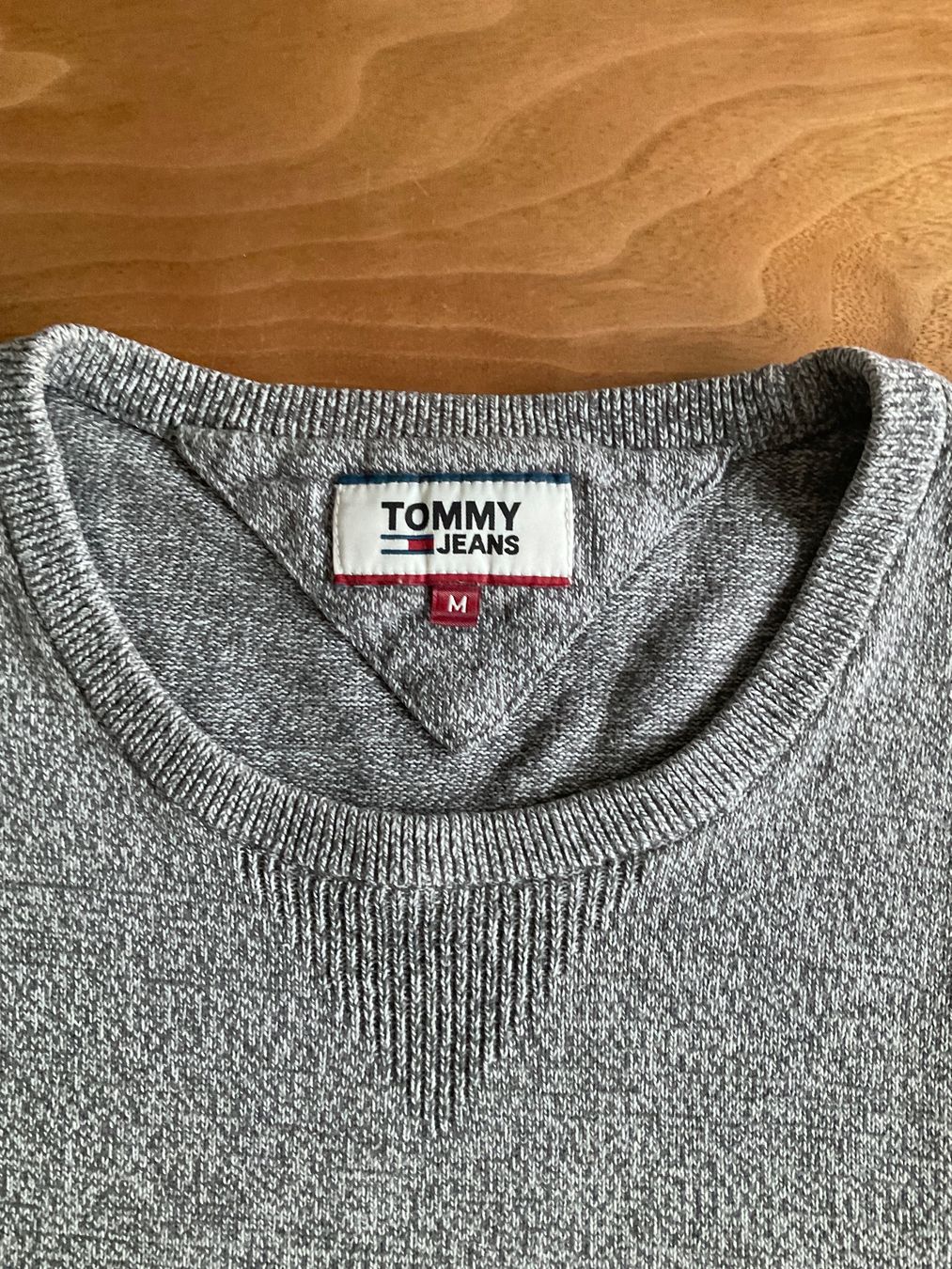 Tommy Hilfiger Maglioni & Felpe: Pullover der Marke Tommy Jeans – Usato da Amriswil venduto da Chmm1 1