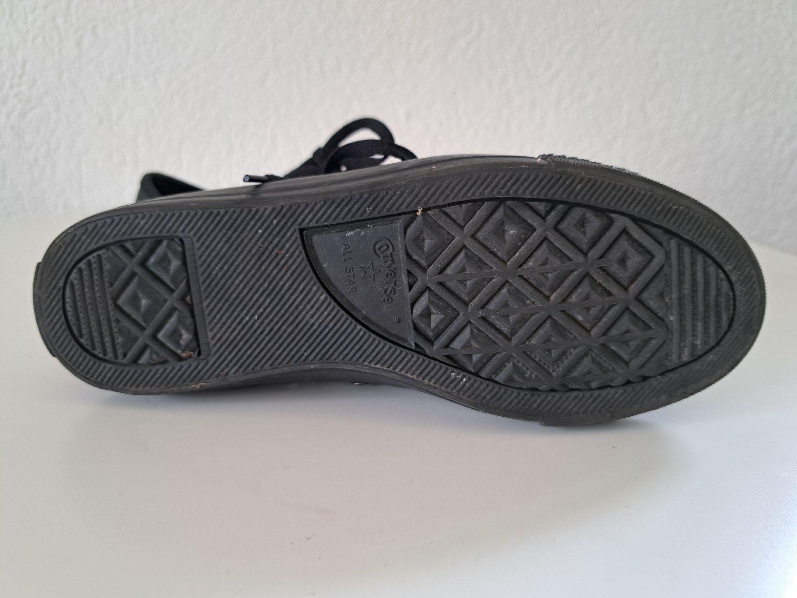 Converse Scarpe da uomo: Converses en cuir – Nuovo (secondo la descrizione) da Romont BE venduto da cel_2qsz 3