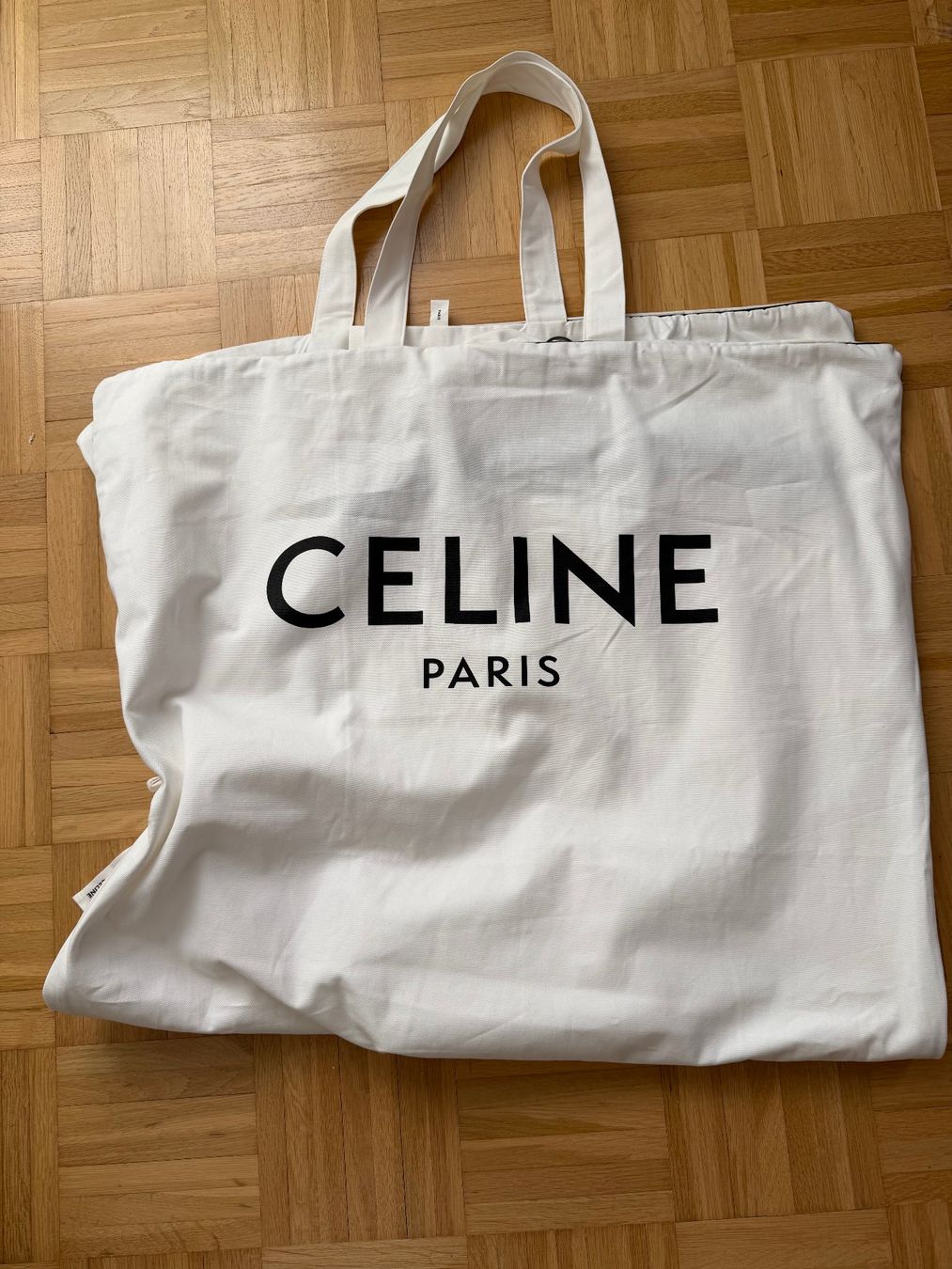 Borse: Weisse Kleiderhülle von CELINE Paris – Nuovo (secondo la descrizione) da Ottikon venduto da ron_555v 3