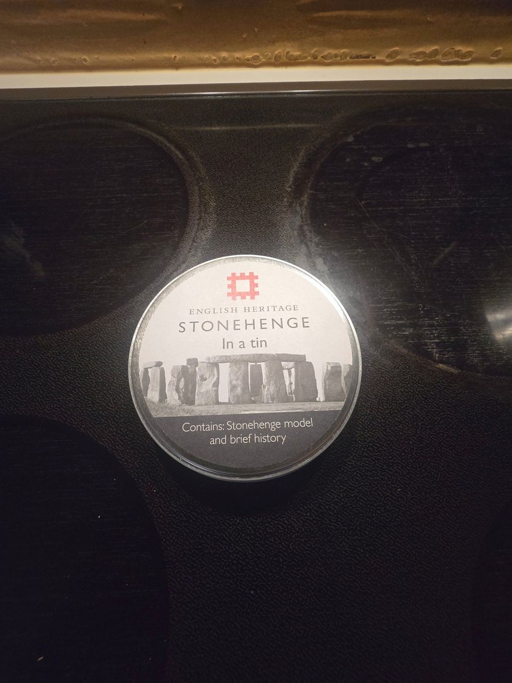 Statuette: Stonehenge in a tin Souvinier – Usato da Schaffhausen venduto da K.Ichimaru