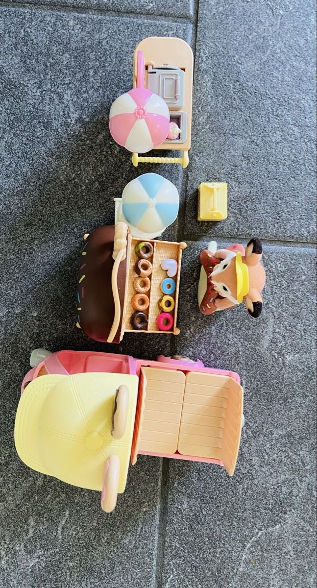 Sylvanian families Jouets: Donutstand Sylvanian – D'occasion à Zürich par Lilabalu65 2