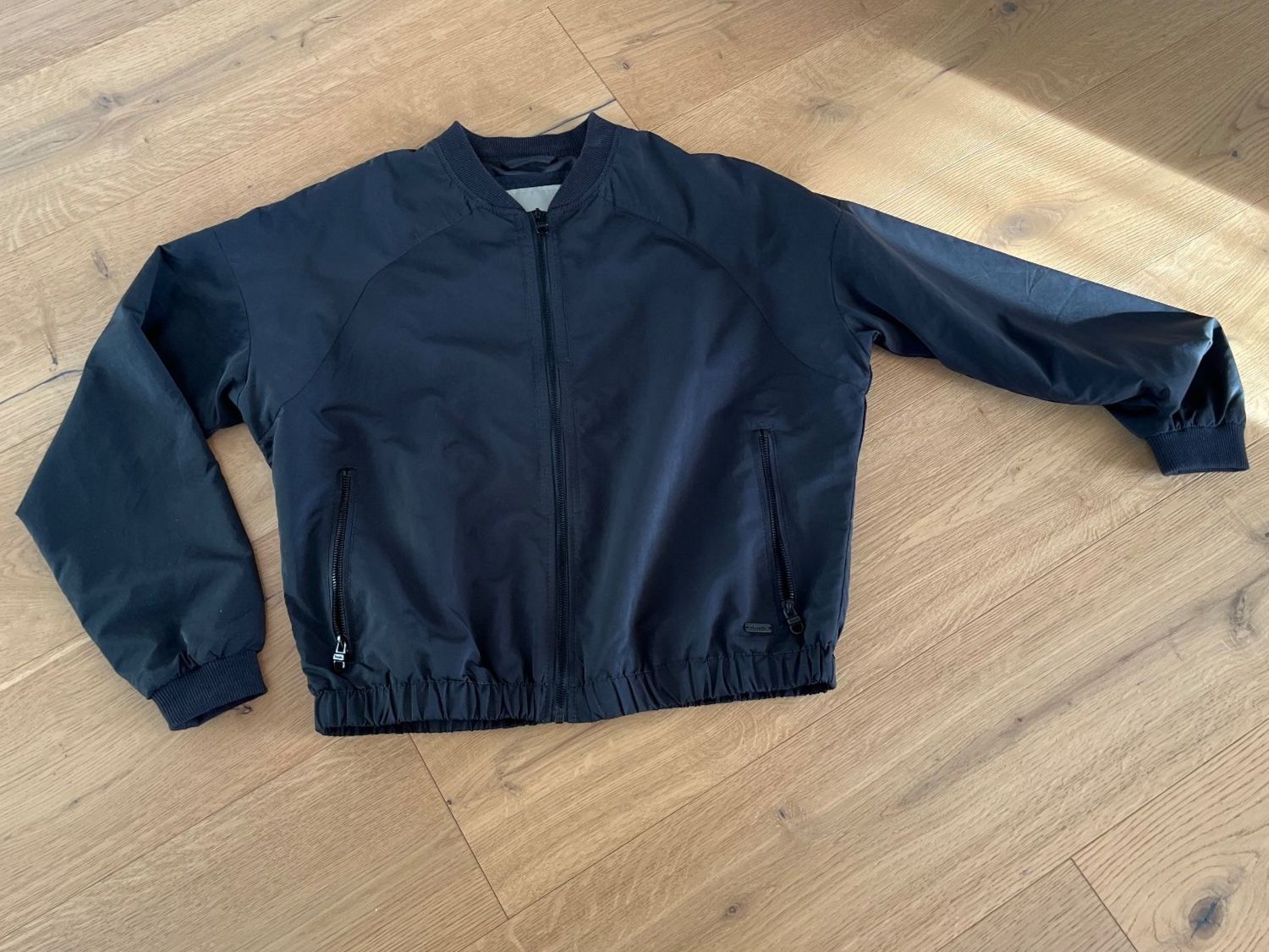 Bench Giacche: Herren Bench Bomber Frühlingsjacke, Grösse M – Usato da Sins venduto da stoneborn05
