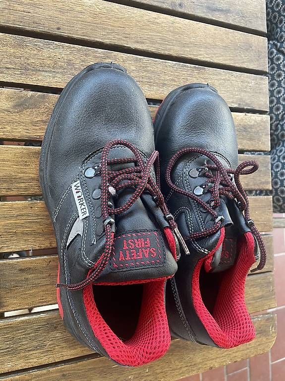 Chaussures hommes: Sicherheitsschuhe Gr.38  – D'occasion à Kerzers par mro_zw5m